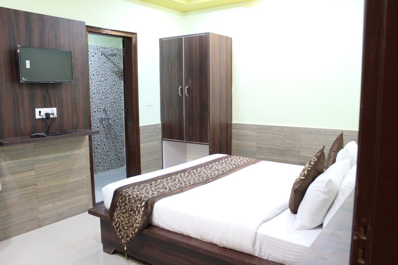 Trimrooms Haridwar Raiwala Buitenkant foto